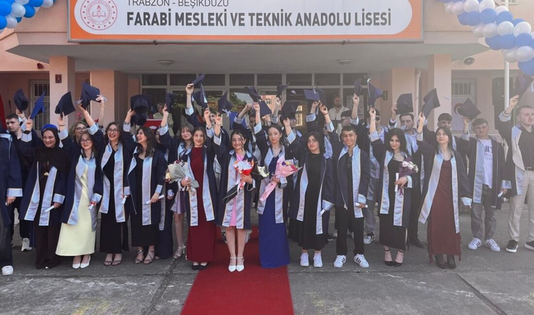 2024-2025 Eğitim Öğretim Yılı Mezuniyet Töreni Trabzon Beşikdüzü’nde Kutlandı Mezuniyet