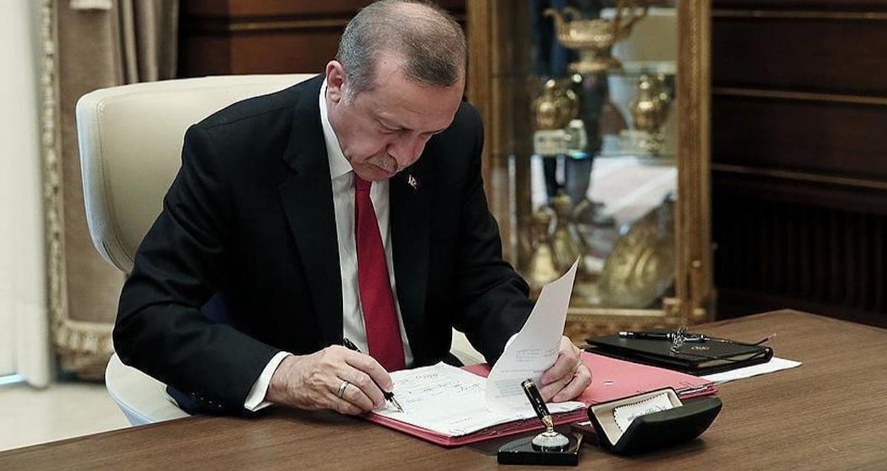 1751259450 Erdogani Durduran Isim Efkan Alanin Oda Toplantisindaki Rolu