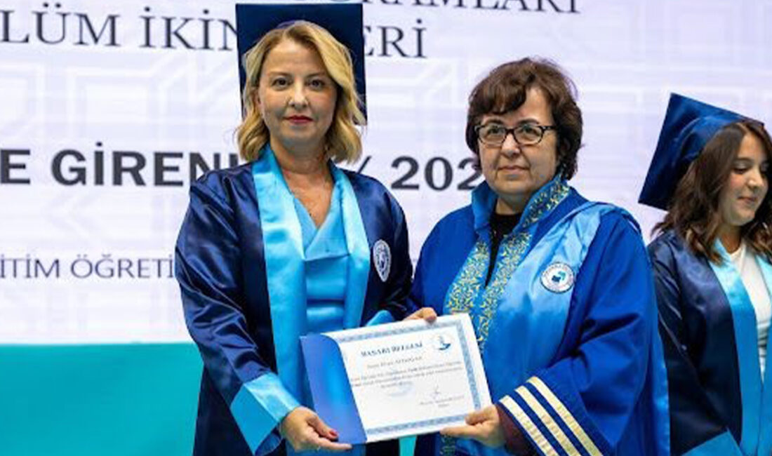 31 Yıl Sonra üniversite Hayalini Gerçekleştiren Elvan Aydoğan Pamukkale Üniversitesi