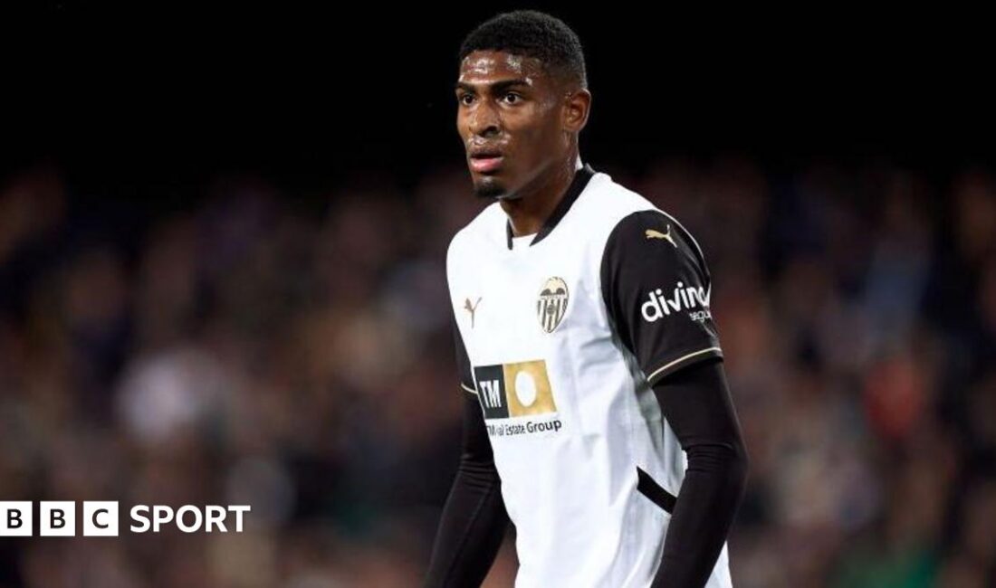 Arsenal, Valencia’nın Cristhian Mosquera’sını Transfer Etmek İçin Görüşmelere Başladı Arsenal’in