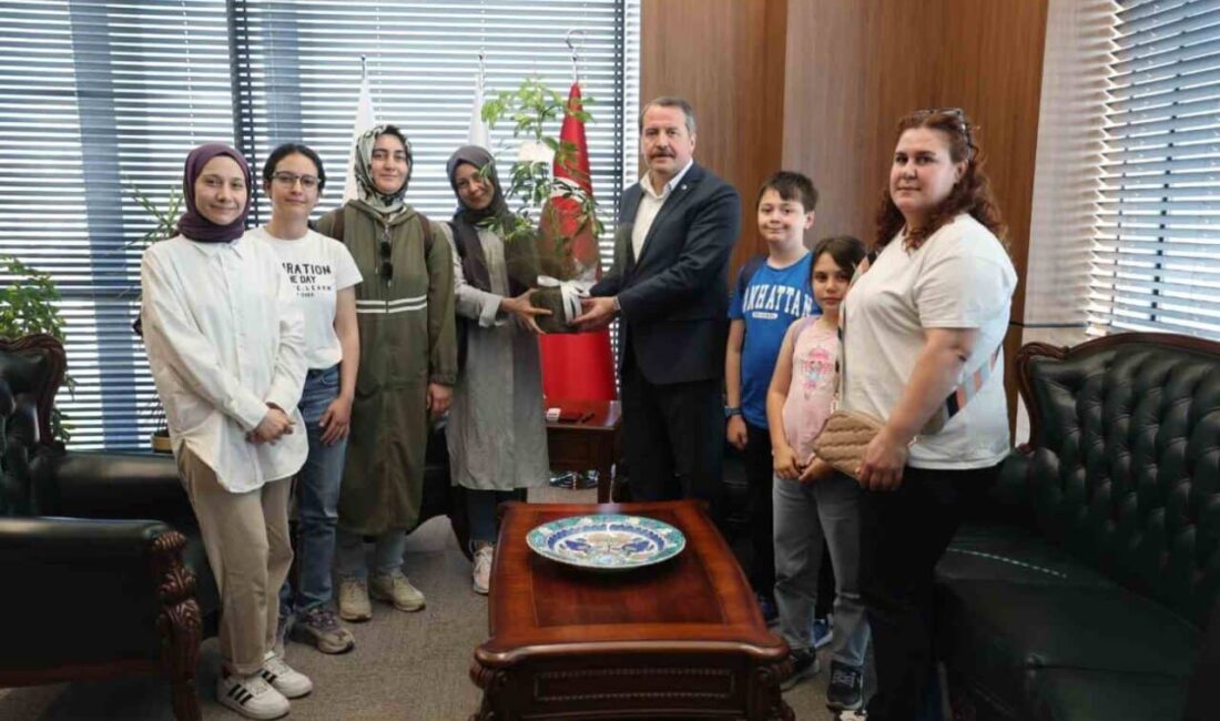 Ek Atama Bekleyen Öğretmen Adayları, Taleplerini Ali Yalçın ile Paylaştı
