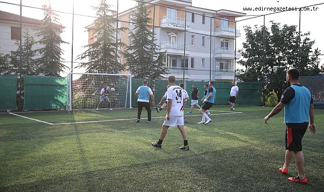 Edirne’de Babalar Günü’nde Futbol Heyecanı Babalar Futbol Oynuyor Etkinliği Edirne,
