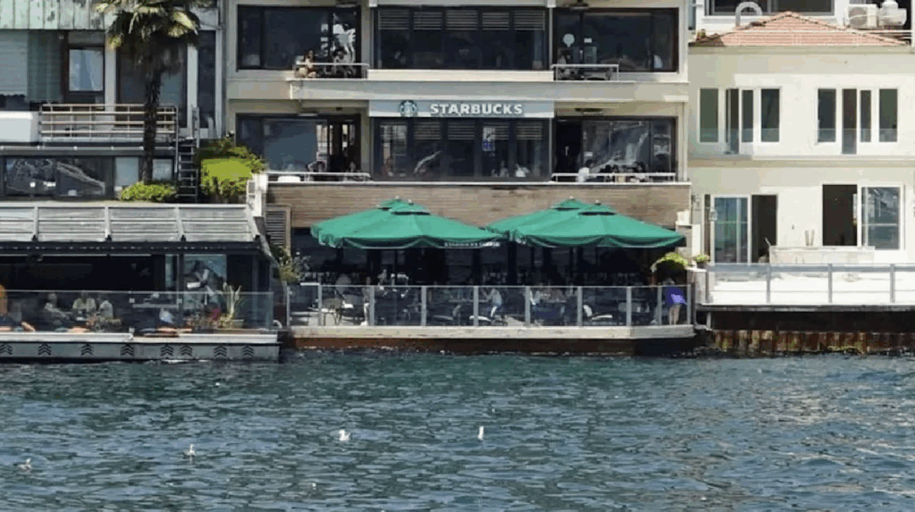 markdown # Starbucks’ın Yer Aldığı Bebek’teki Tarihi Yalı 23 Milyon