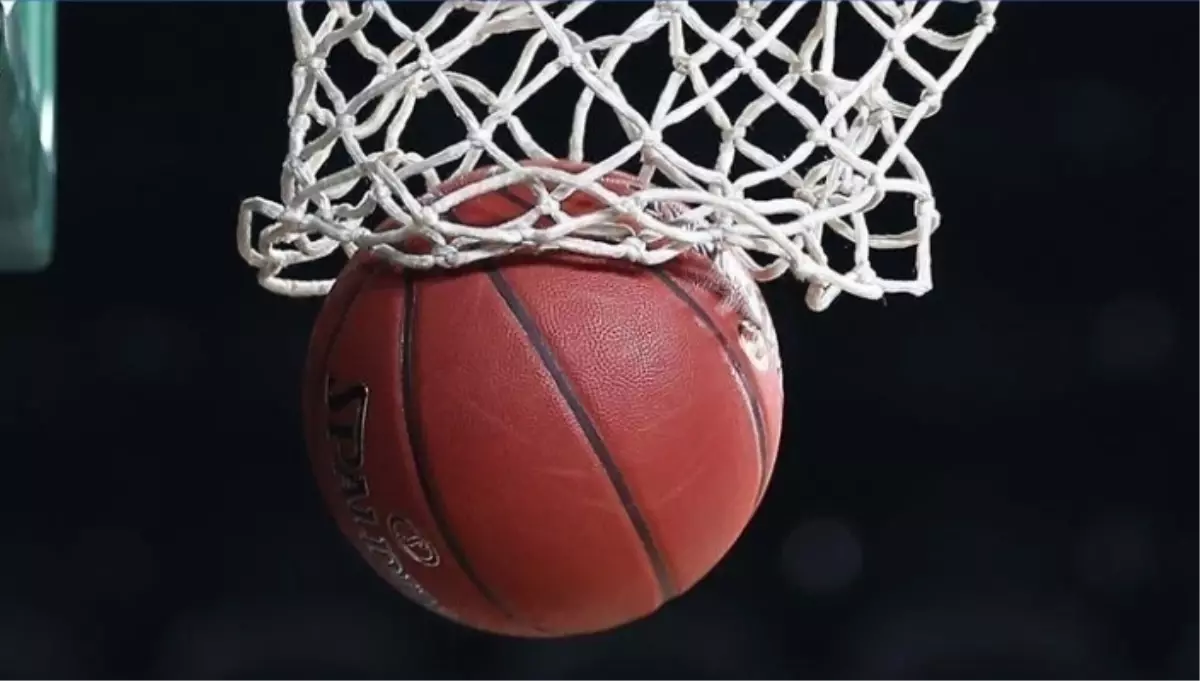 Besiktas vs Anadolu Efes Macini Canli Izle En Iyi Yayin.webp