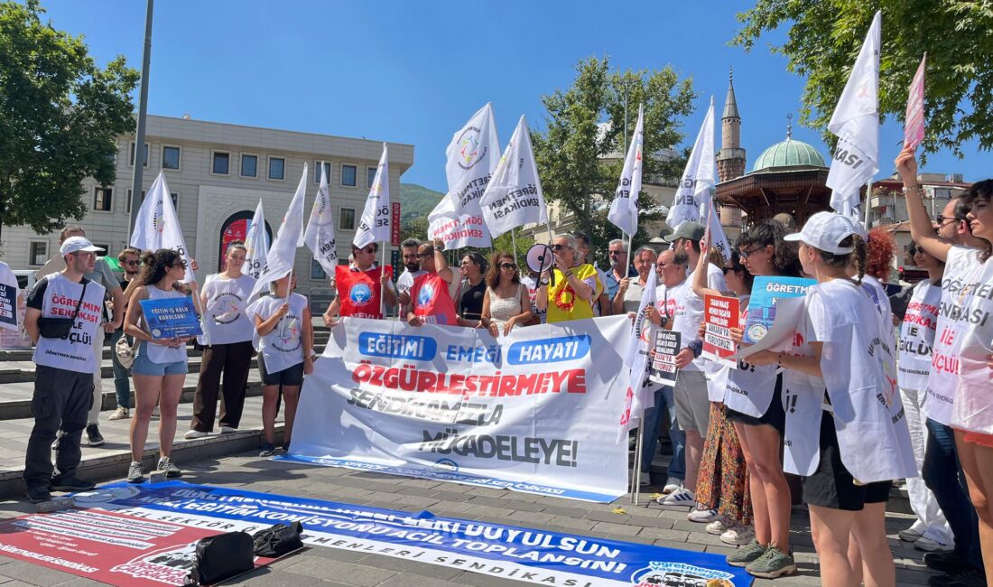 Özel Sektör Öğretmenleri Sendikası’nın Büyük Yürüyüşü: Taban Maaş ve İş