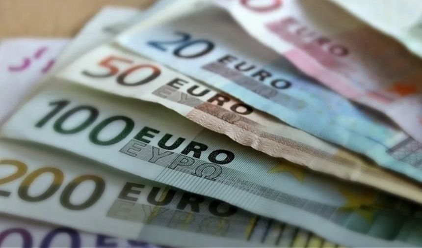 Döviz Kurları Yeni Haftaya Temkinli Seyirle Başladı Doların Güçlenmesinde Jeopolitik