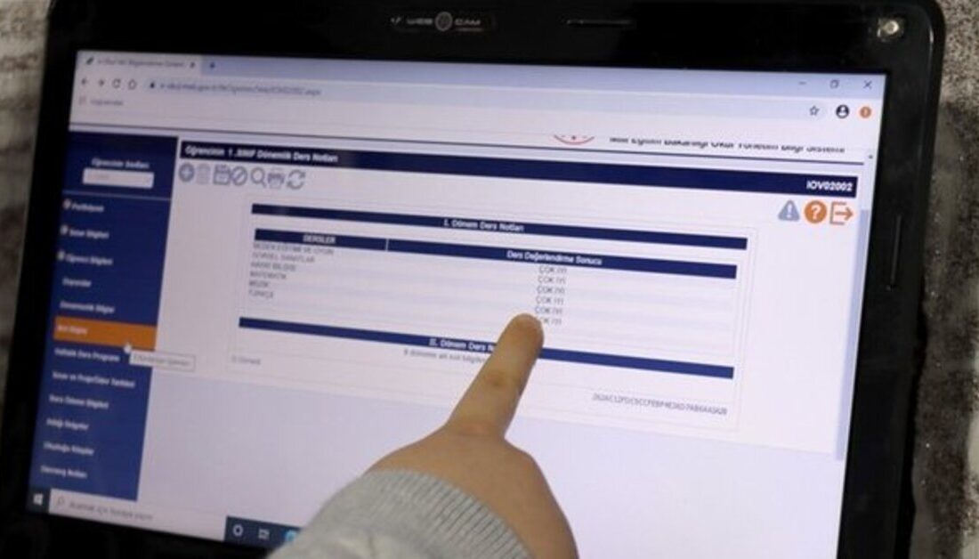 E-OKUL: ÖĞRENCİ VE VELİ GİRİŞİ NASIL YAPILIR? E-Okul, günümüz eğitim