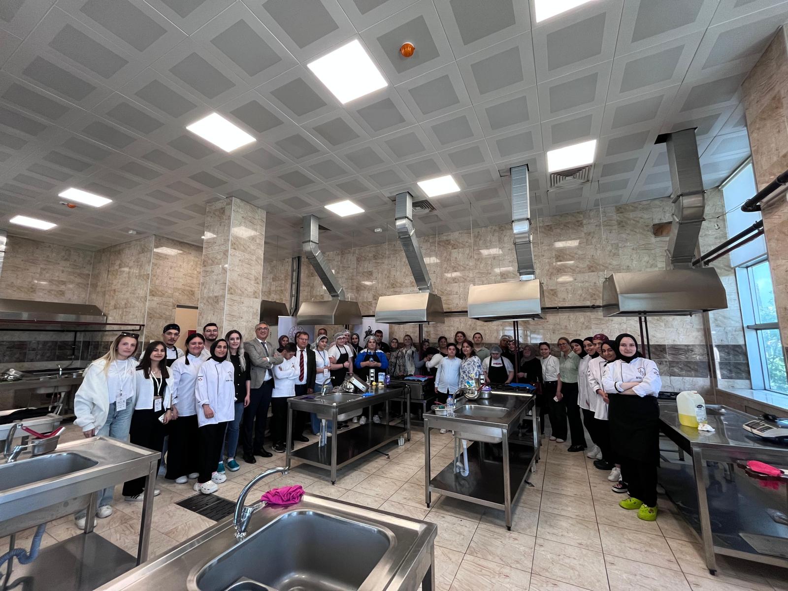 Engelsiz Mutfak Yarışması Fakültemizde Başarıyla Düzenlendi Engelsiz Masterchef Yarışması Düzenlendi