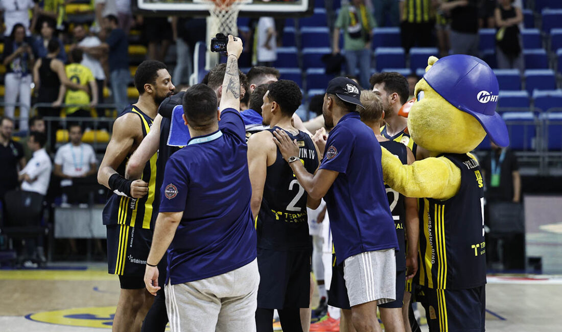 Fenerbahçe Beko, Bahçeşehir Koleji’ni Yenerek Play-off Yarı Finaline Hızlı BaşladıHaberin
