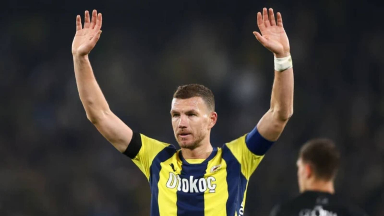 Fenerbahçe Tecrübeli Futbolcuyu Transfer Listesine Ekledi! Fenerbahçe, Deneyimli Golcü Marko Arnautovic’i Takibe Aldı