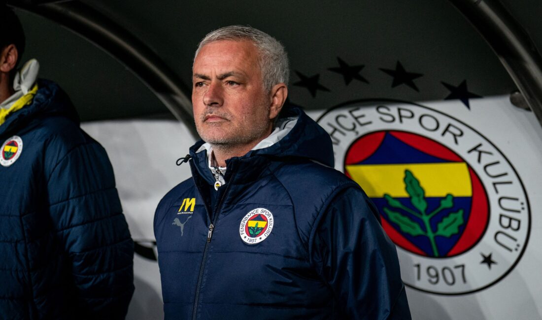 markdown Fenerbahçe ve Galatasaray Rekabeti: İlkay Gündoğan Transferinde Sıcak GelişmelerHaberin