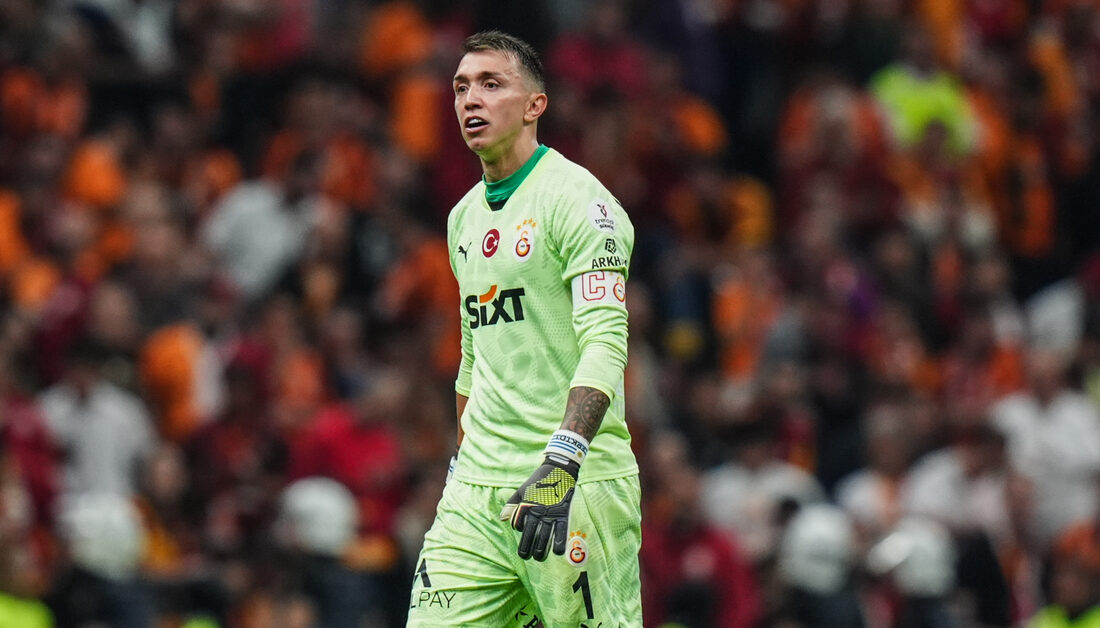 Muslera, Estudiantes LP ile 1.5 Yıllık Sözleşme İmzaladı Ünlü kaleci