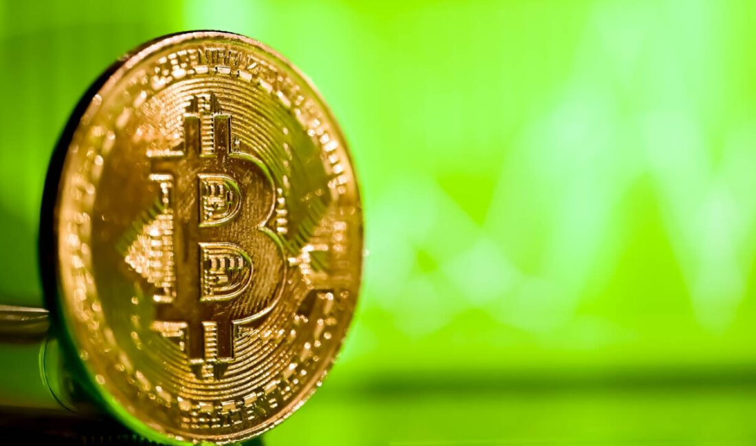 bitcoin Madencilik Endüstrisi: ABD’de Üretim Üsleri ve Ticaret Savaşının Etkisi