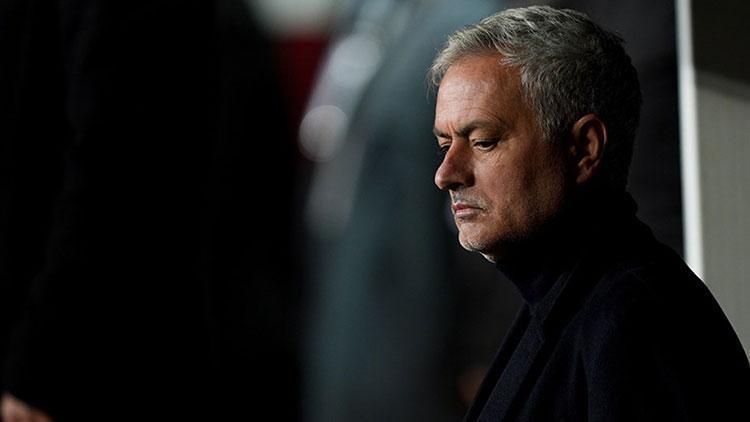 markdown # Süper Lig’in Gündemi: Galatasaray’ın Geleceği, Fenerbahçe’nin Değişim İhtiyacı