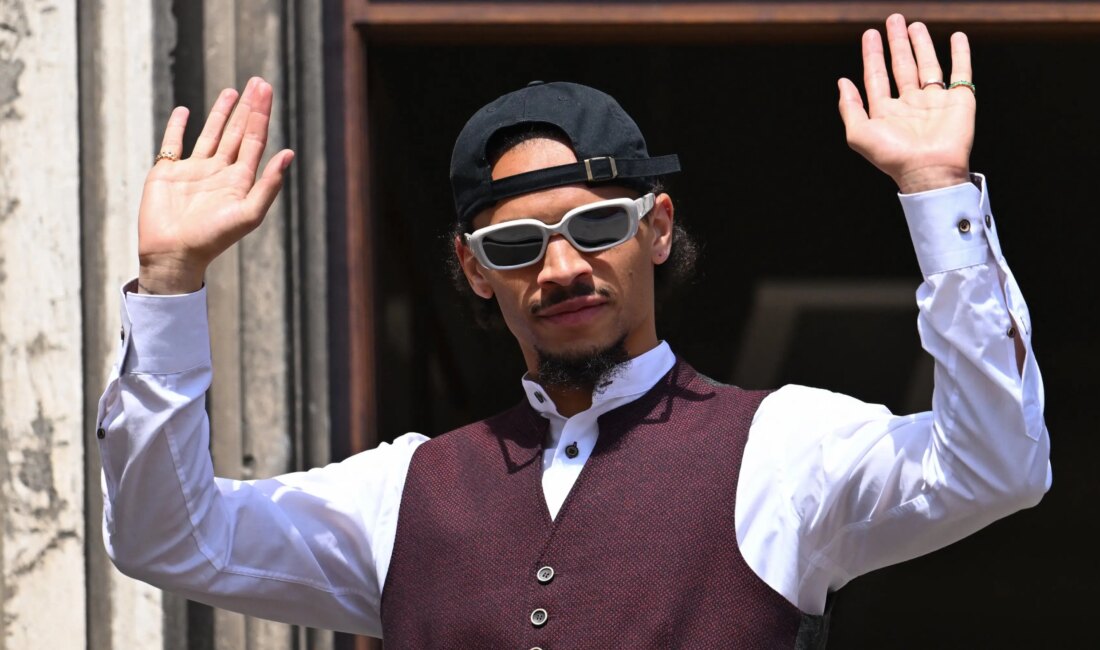 Leroy Sané, Galatasaray ile Anlaştı: Bayern Münih Teklifini Reddetti Leroy