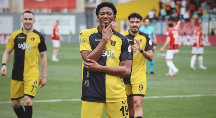 Diarra Feyenoord’a Transfer Oluyor: İstanbulspor’da Parladı Feyenoord İle Anlaşma Sağlandı