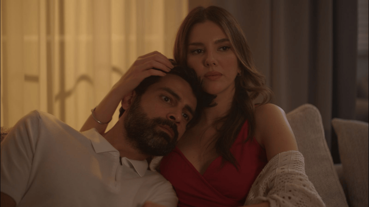Gayriresmi Dizisi Youtubeda Heyecan Verici Bir Baslangic Yapiyor