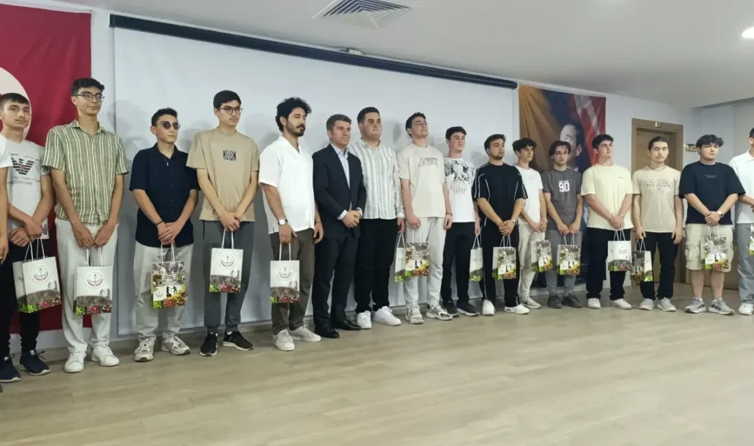 Amasya’da "Maziden Atiye" Kampı Kapanışında Gençlere Özel Vurgu Vali Önder