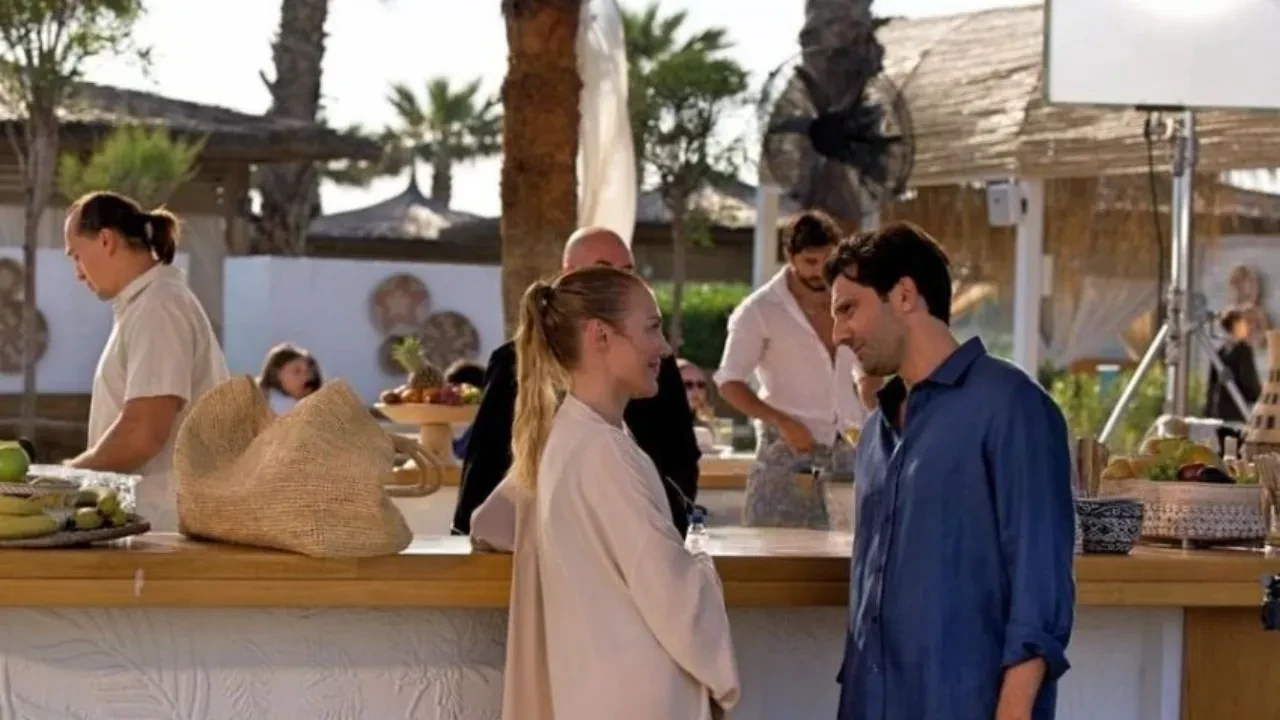 Kaan Urgancıoğlu ve Meryem Uzerli'nin 'Antalya Gambit' adlı mini dizisi yayında