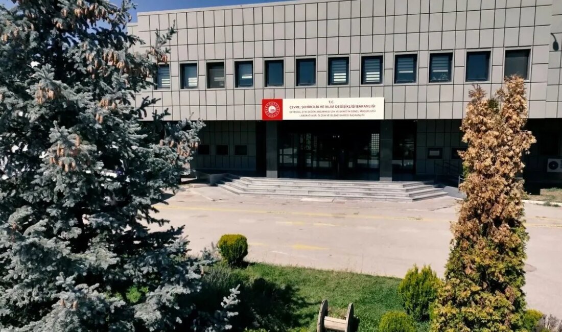 Sanayi Tesislerine Hava Kirliliği Sebebiyle Yüksek Ceza Sürekli Emisyon Ölçüm