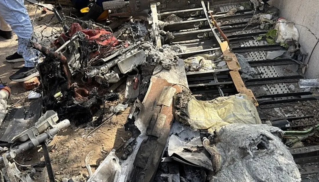Hindistan’da Yolcu Uçağı Düştü: Detaylar ve İlk İzlenimler Felaketin İlk