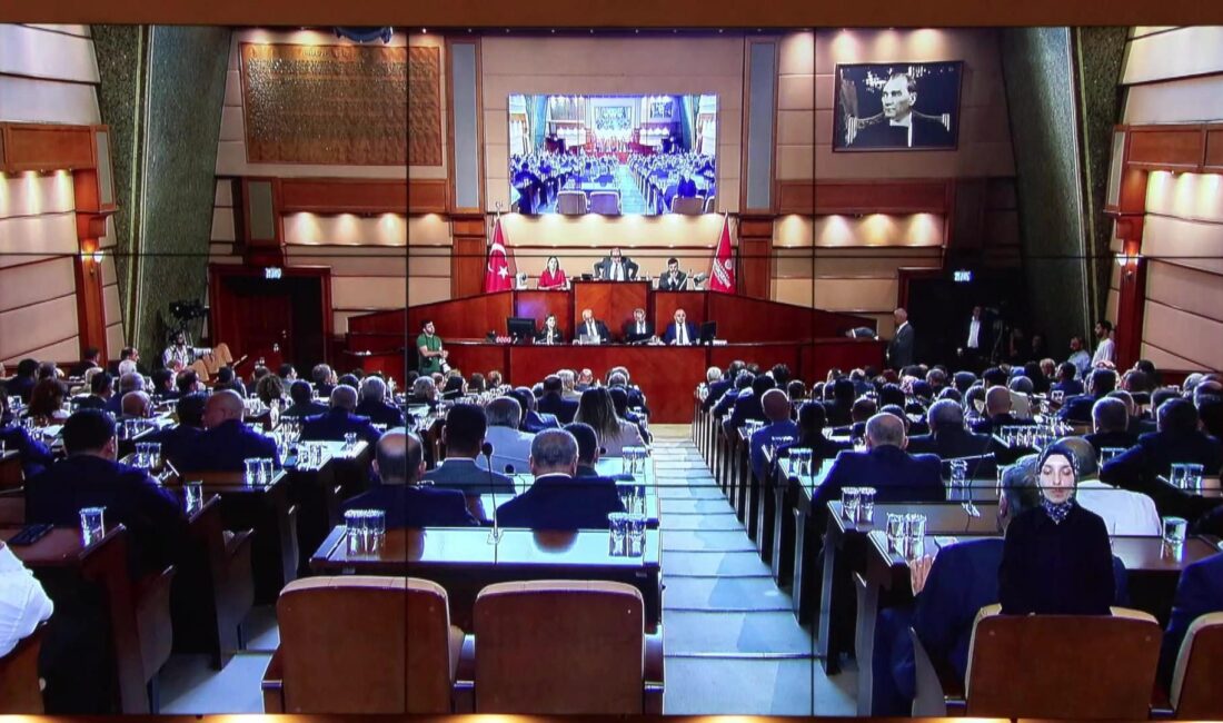 İstanbul Büyükşehir Belediyesi Meclisi Haziran Oturumu: Tutuklu Başkanlar ve İddialar