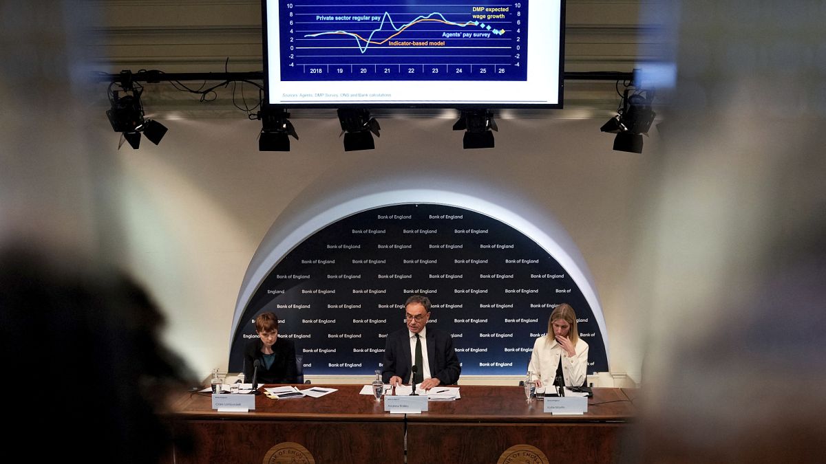 İngiltere Ekonomisinde Nisan Ayında Keskin Daralma: GSYH Yüzde 0,3 Düştü