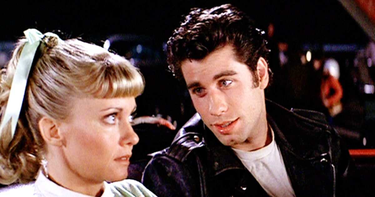 John Travolta Yeniden Canlandirdi Danny Zuko Tarziyla Grease Sarki Soyledi