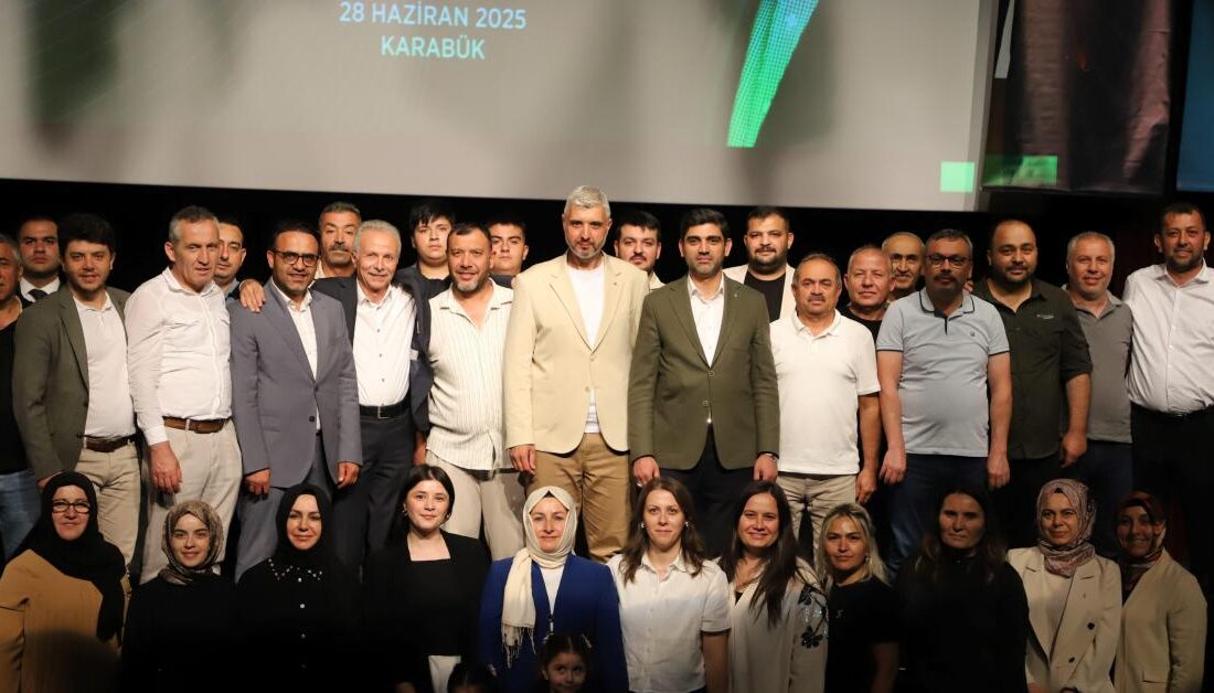 Karabük’te AK Parti Teşkilat Akademisi Liderlik Okulu Eğitimi Tamamlandı Eğitim