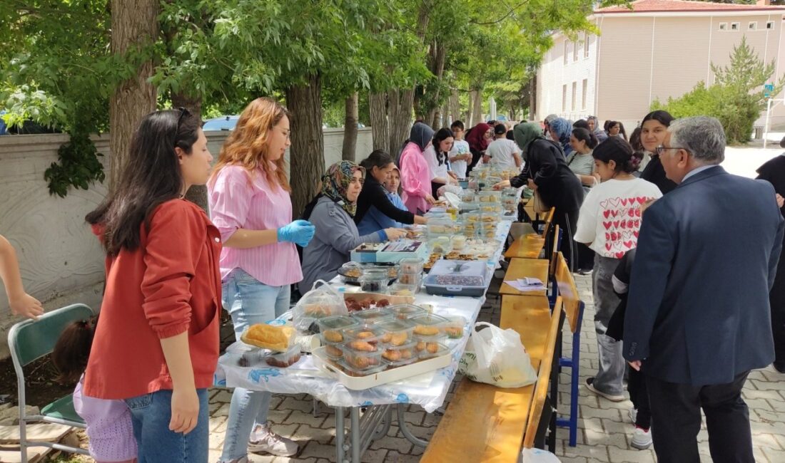 Kulu’da Eğitim İçin Anlamlı Kermes EtkinliğiHaberin BaşlıklarıKulu’da Eğitim İçin Anlamlı