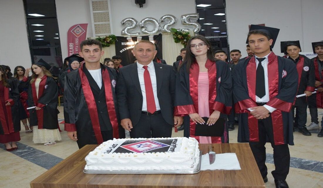 Özel Hakkari Kural Okulları 8. Dönem Mezuniyet Töreni Renkli Görüntülere