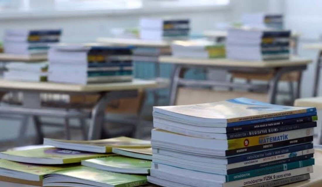 MEB’in Tatil Kitaplarıyla İlgili Yasağı Deliniyor: Okullarda Yeni Gelişmeler Milli