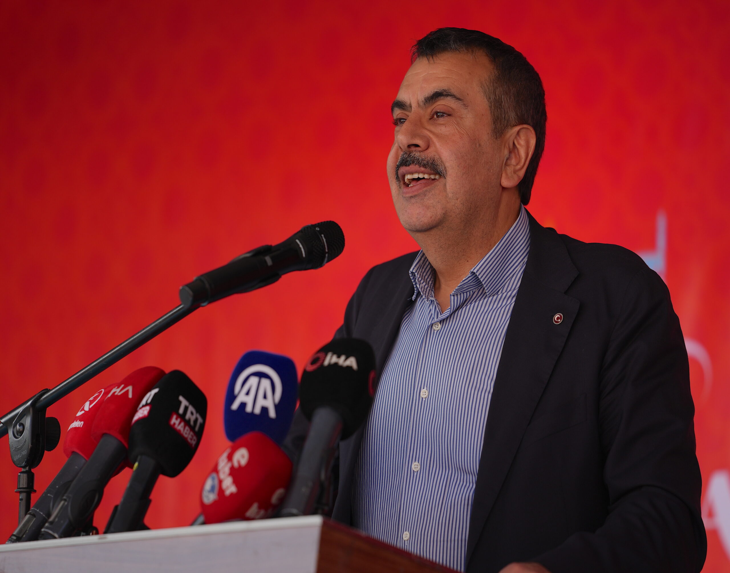 Milli Egitim Bakani Tekin Erzurumda Parti Bayramlasma Etkinligine Katildi scaled