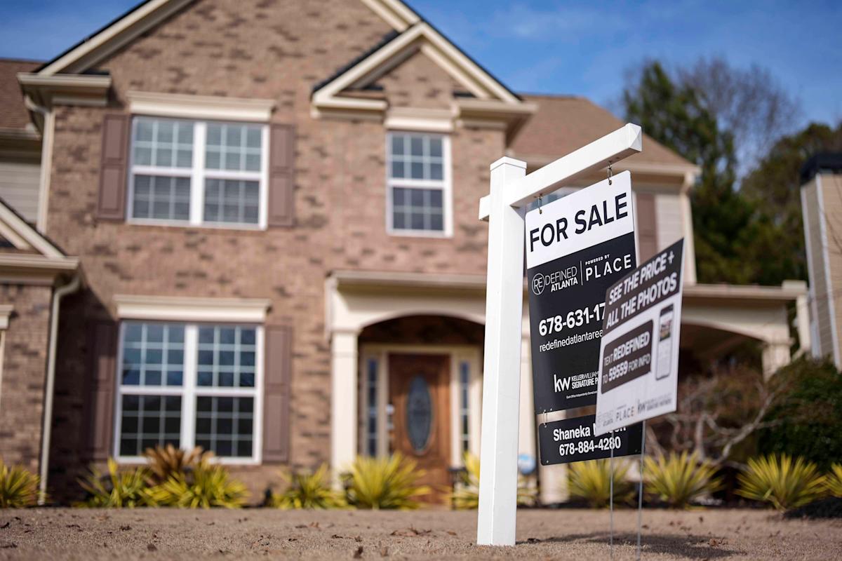 Mortgage Rates Show Modest Decline Amid Easing Geopolitical Tensions Recent