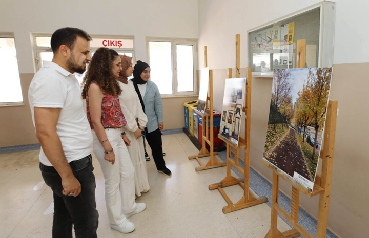 Gaziantep Üniversitesi Öğrenci Fotoğraf Sergisi ile Görsel Anlatımda Yeni Bir