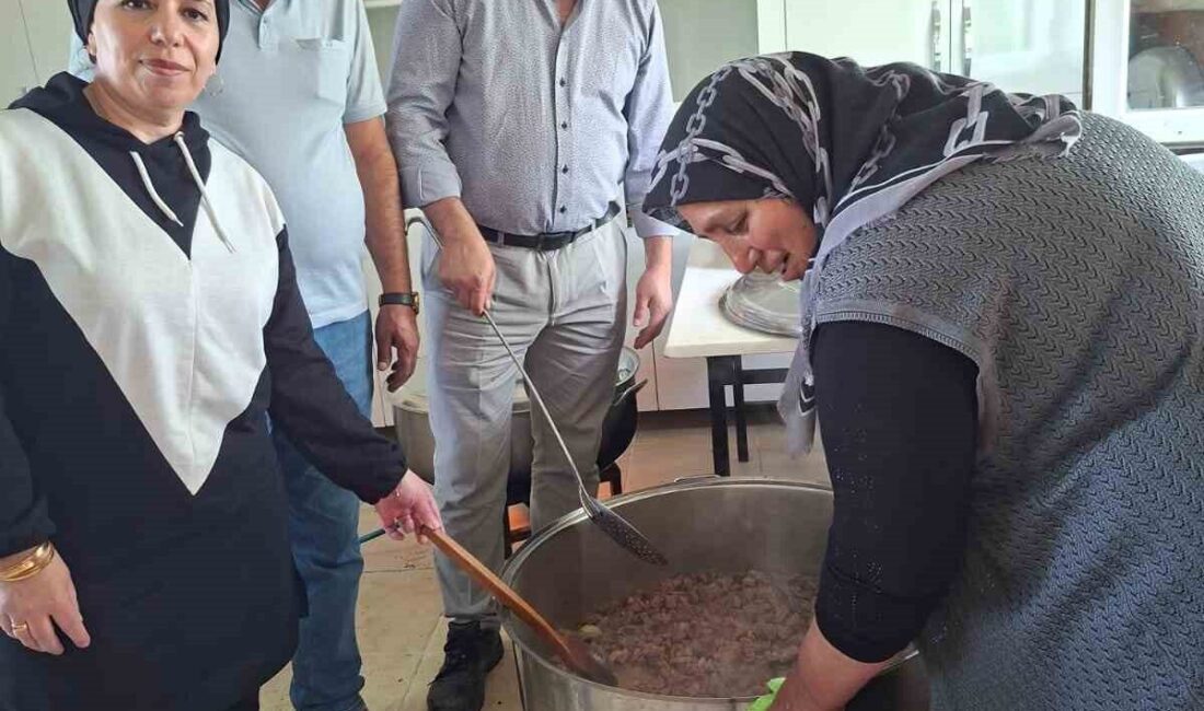 Kars’taki Mahalle Sakinlerinden Öğrencilere Anlamlı Kurban Bayramı İkramıHaberin BaşlıklarıKars’taki Mahalle