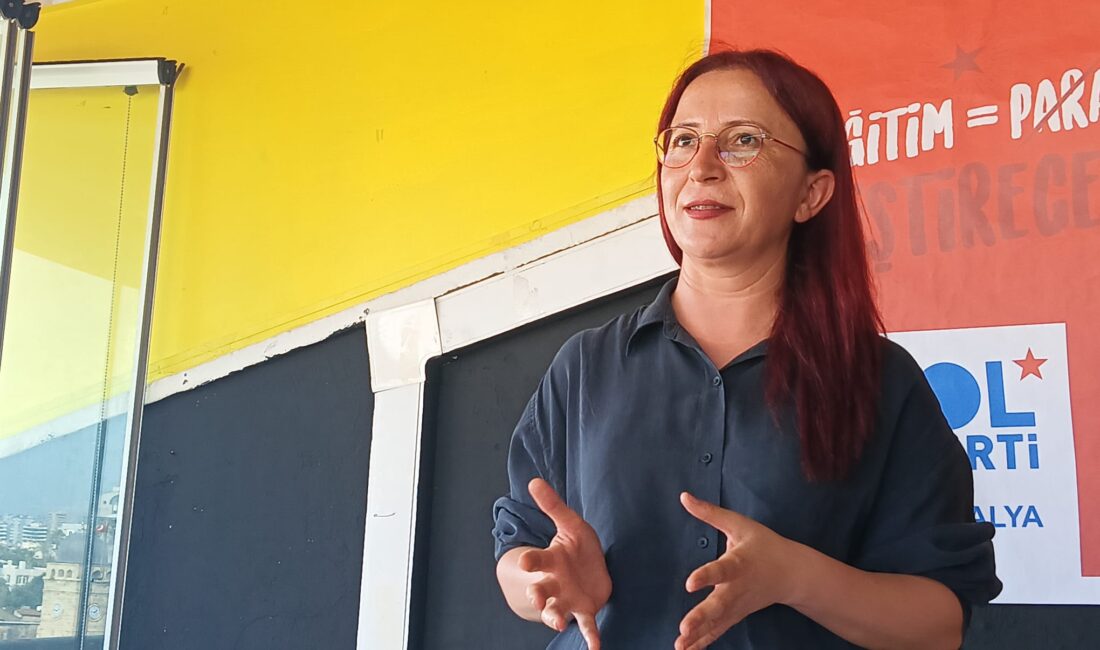 Eğitimdeki Kriz: SOL Parti Eğitim Forumunda Eleştiriler Eğitimde Kamuoyunu Bilgilendirme