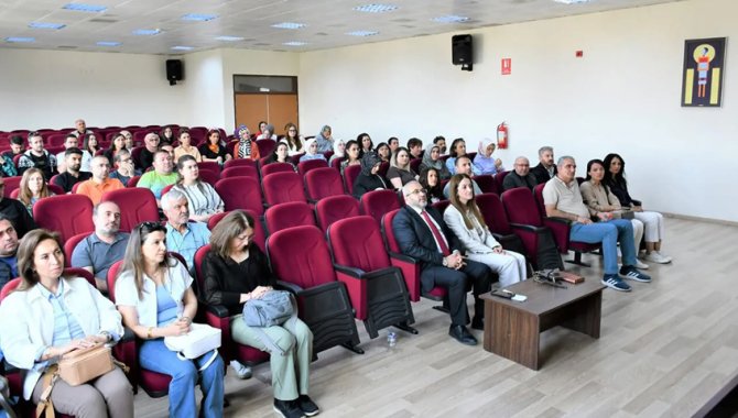 Elektronik Sigaranın Zararları ve Yasal Düzenlemeler Konulu Eğitim DüzenlendiHaberin BaşlıklarıElektronik