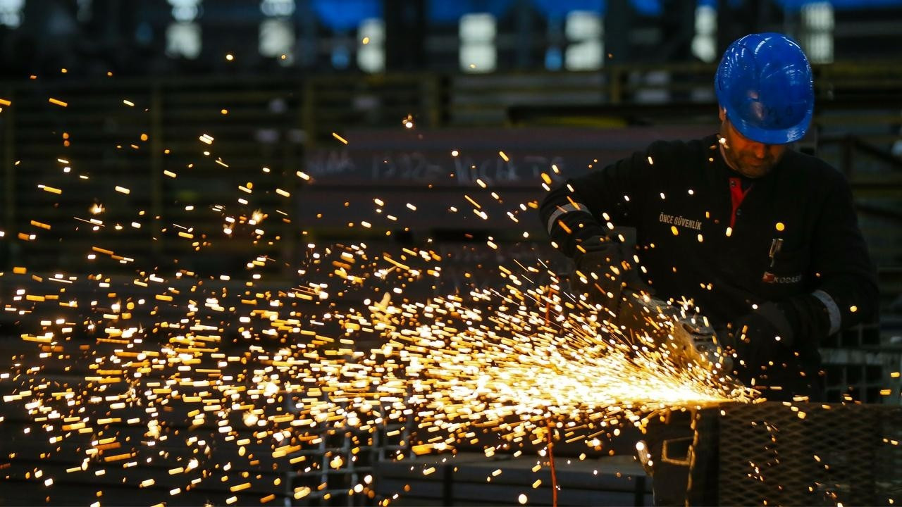 Sanayi Uretimi Yukseldi Mi Dusus Gosterdi Mi