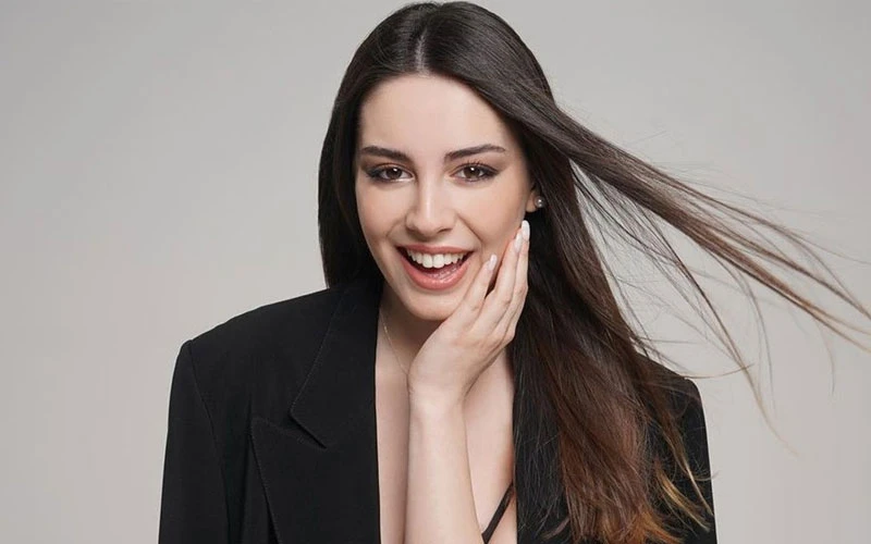 Selin Türkmen, Kızılcık Şerbeti Dizisindeki Başarısıyla GündemdeHaberin BaşlıklarıSelin Türkmen, Kızılcık