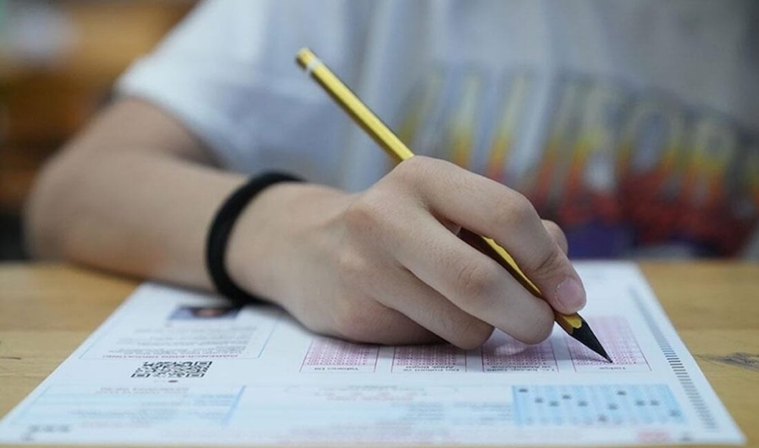 LGS’de Soruların Sızdığı İddiaları: Milli Eğitim Bakanı’ndan Açıklama Milyonlarca öğrencinin