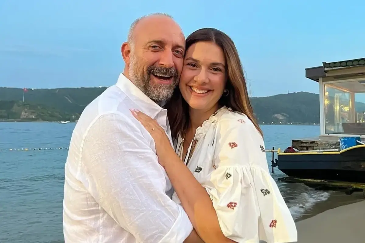 Bergüzar Korel, Yaz Tatilinde Sosyal Medyada Gündem Oldu Bergüzar Korel