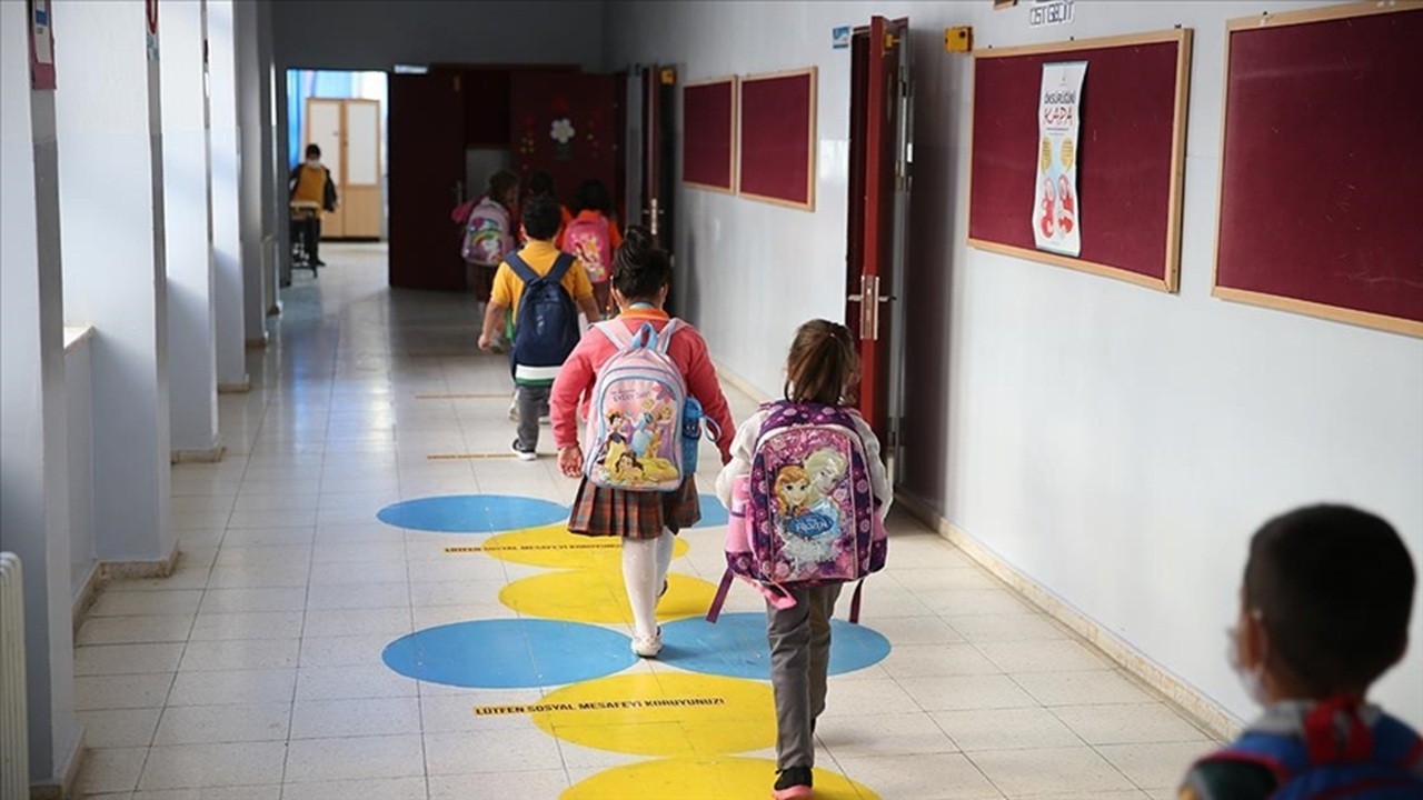 Son Zil 20 Haziran 20 Milyon Ogrenciyi Yaz Tatili Bekliyor