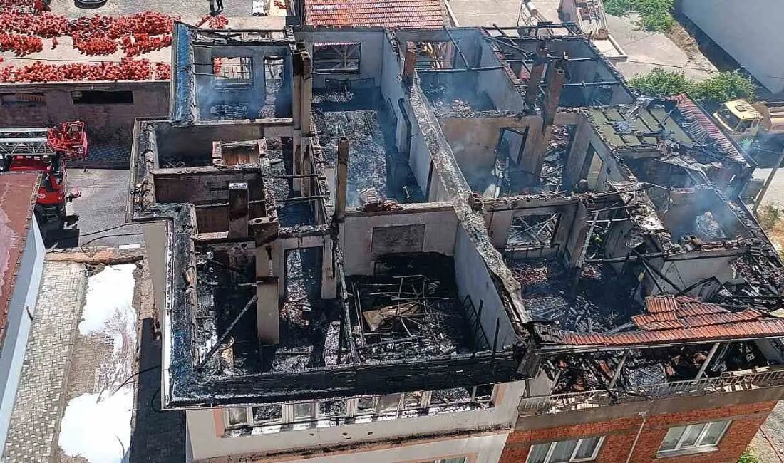 Kayseri’de İki Katlı Evde Yangın: Maddi Hasar Kayıt Altında Yangının