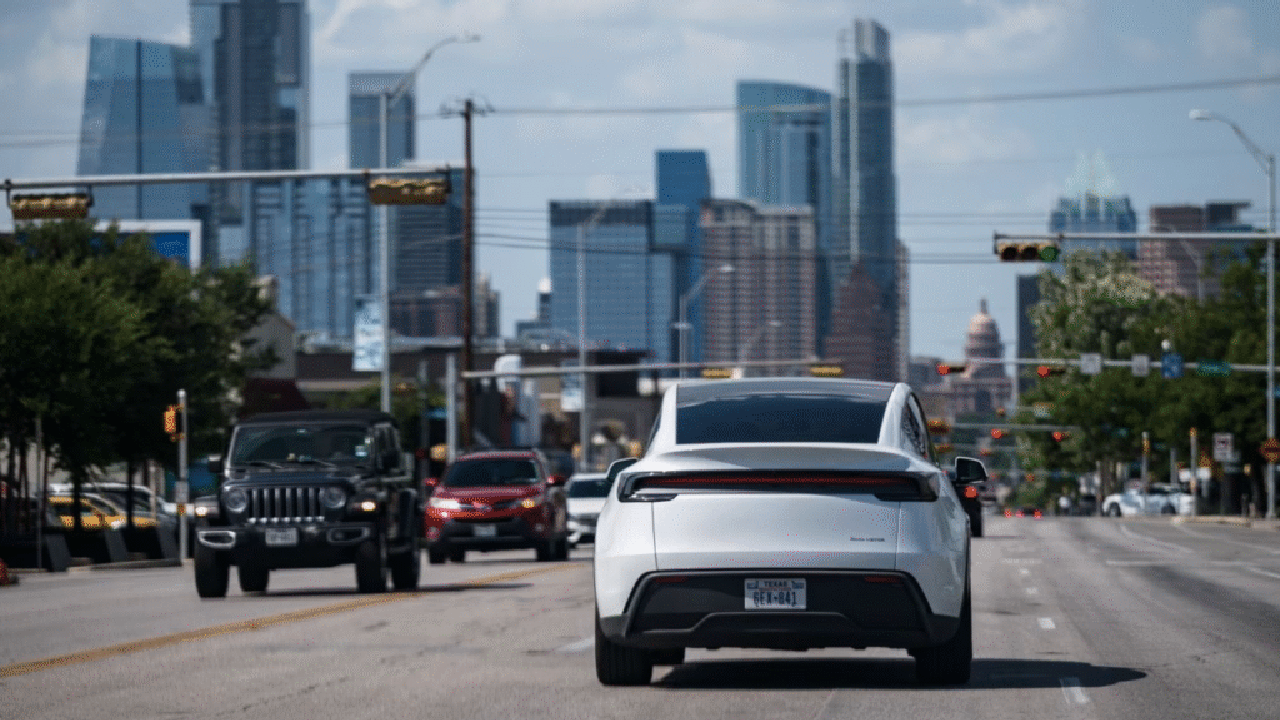 Tesla Otonom Taksilerle Yatirim Faizinde Yeni Donem Baslatiyor