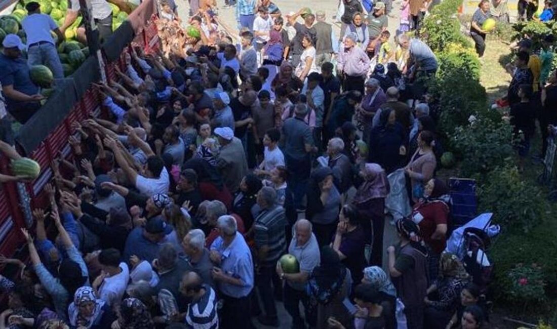 Tokat’ta Ücretsiz Karpuz Dağıtımı: 26 Ton Karpuz 30 Dakikada Tükendi