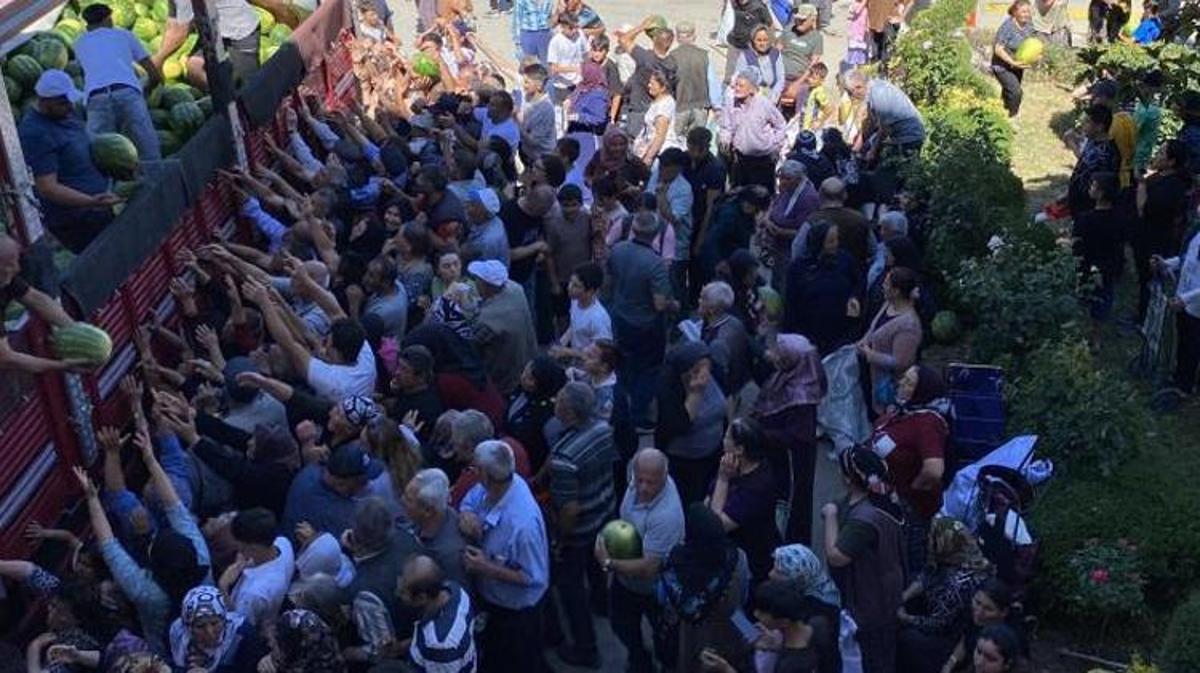 Tokatta Son Dakika 26 Ton Ucretsiz Dagitim 30 Dakikada Tukendi