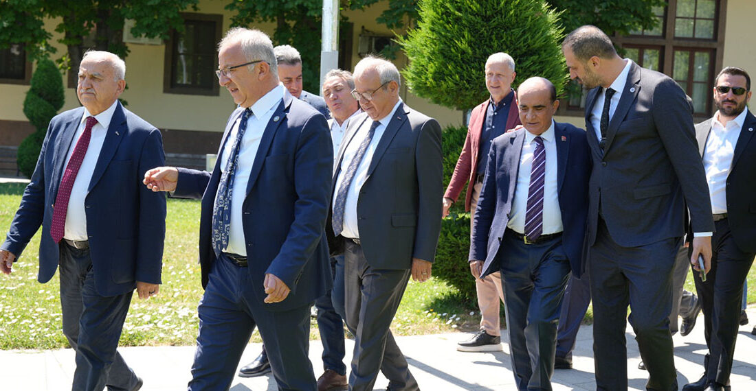 üniversite-Sanayi İş Birliği Toplantısı: Başarı İçin Yeni Bir Adım OSİAD
