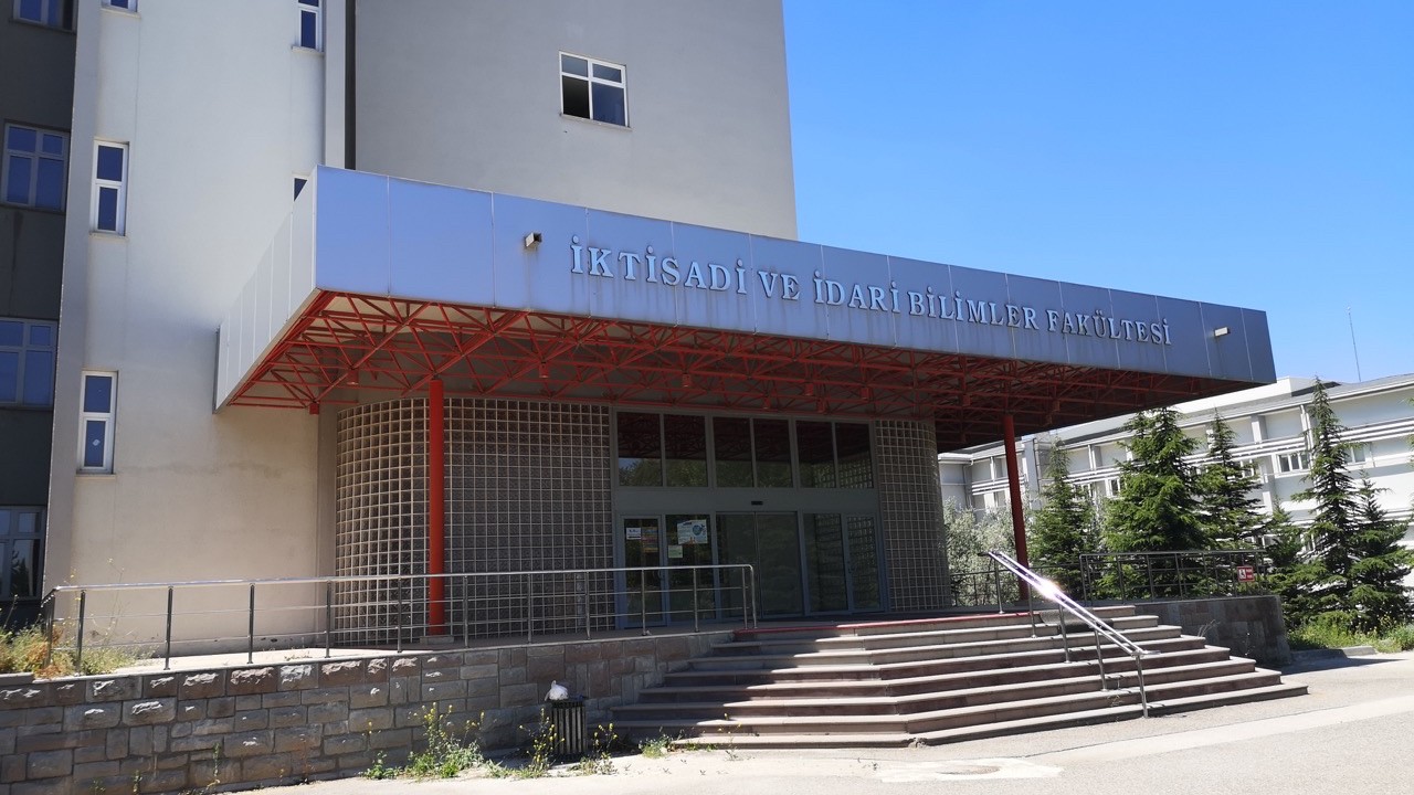Türkiye’nin En İyi İktisat Fakülteleri: 2023 Taban Puanları Türkiye’de yükseköğretim