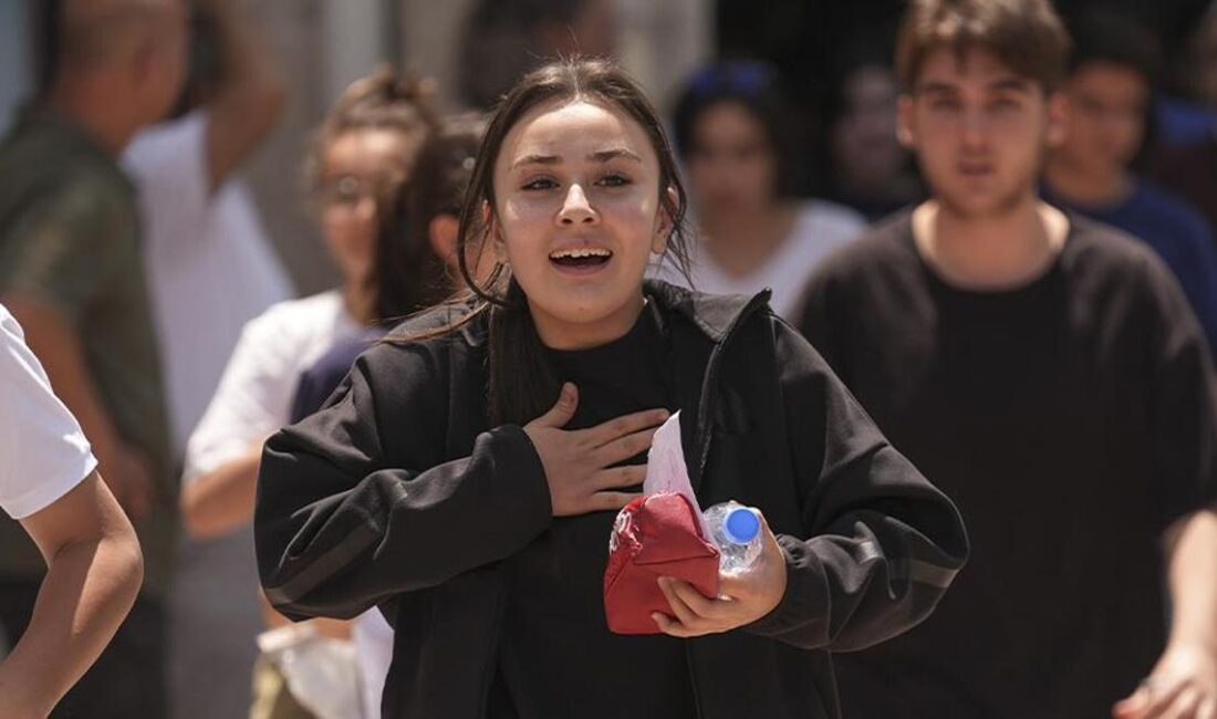 LGS Sınavı: Milyonlarca Öğrenci Mücadele Verdi, Uzmanlar Değerlendirdi Sınavın Zorluğu